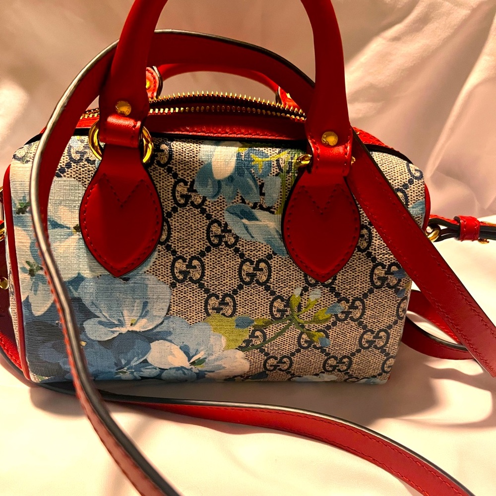 gucci small hand bag